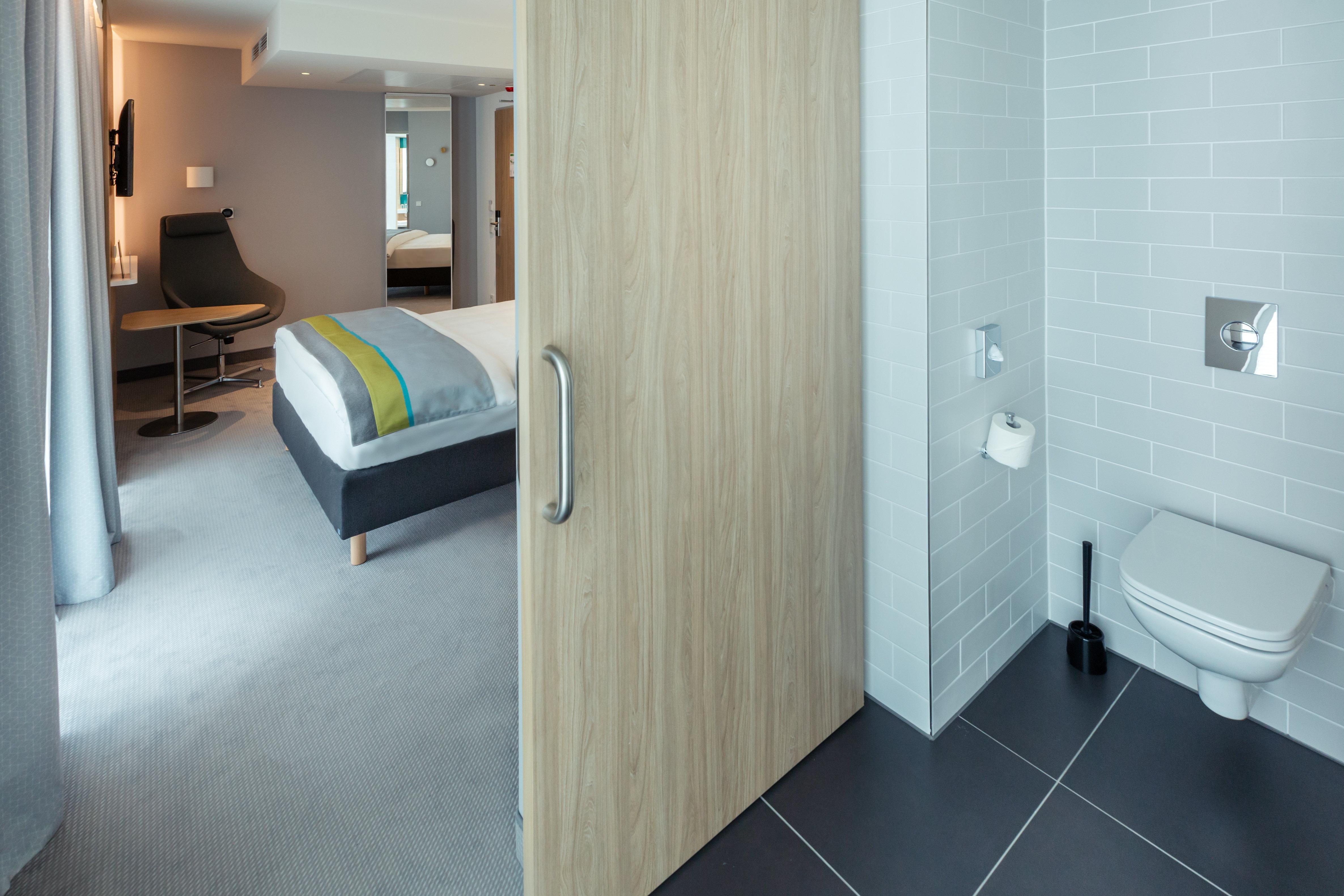 Holiday Inn Express - Erlangen By Ihg Exterior foto