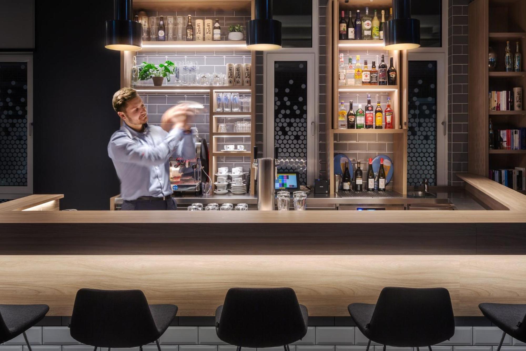 Holiday Inn Express - Erlangen By Ihg Exterior foto